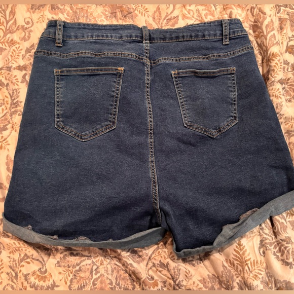 SHEIN Dark Blue Denim Shorts - Picture 2 of 4